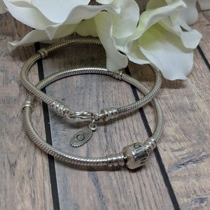 Set of 2 Pandora bracelets